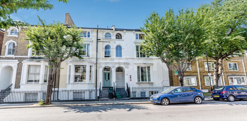 			4 Bedroom, 1 bath, 1 reception Flat			 Kingsdown Road, Archway